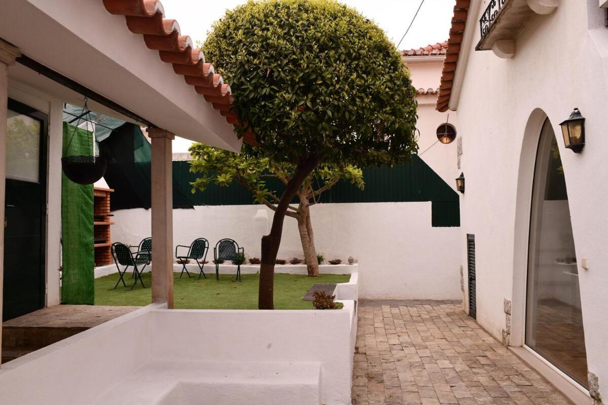 Out Casa Do Arco In Belem *